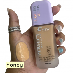 Everly Beauties Perfect Skin Glow Foundation SPF15 (honey)