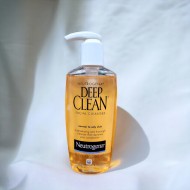 Neutrogena Deep Clean Facial Cleanser