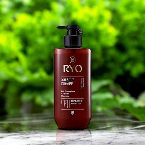 Ryo Hair Strengthen & Volume Shampoo Floral Woody Powdery Scent 480ml