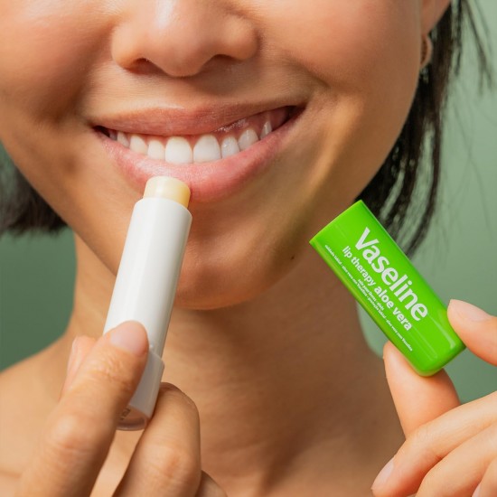 Vaseline Aloe Vera lip Care Lip Balm 4.8g