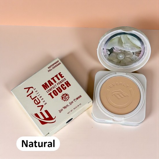 Everly Beauties Matte Touch Compact Powder with SPF15++ (Natural)